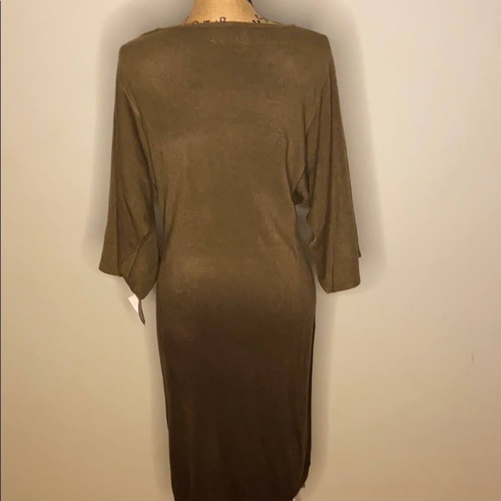 Dress - Picture 2 of 4